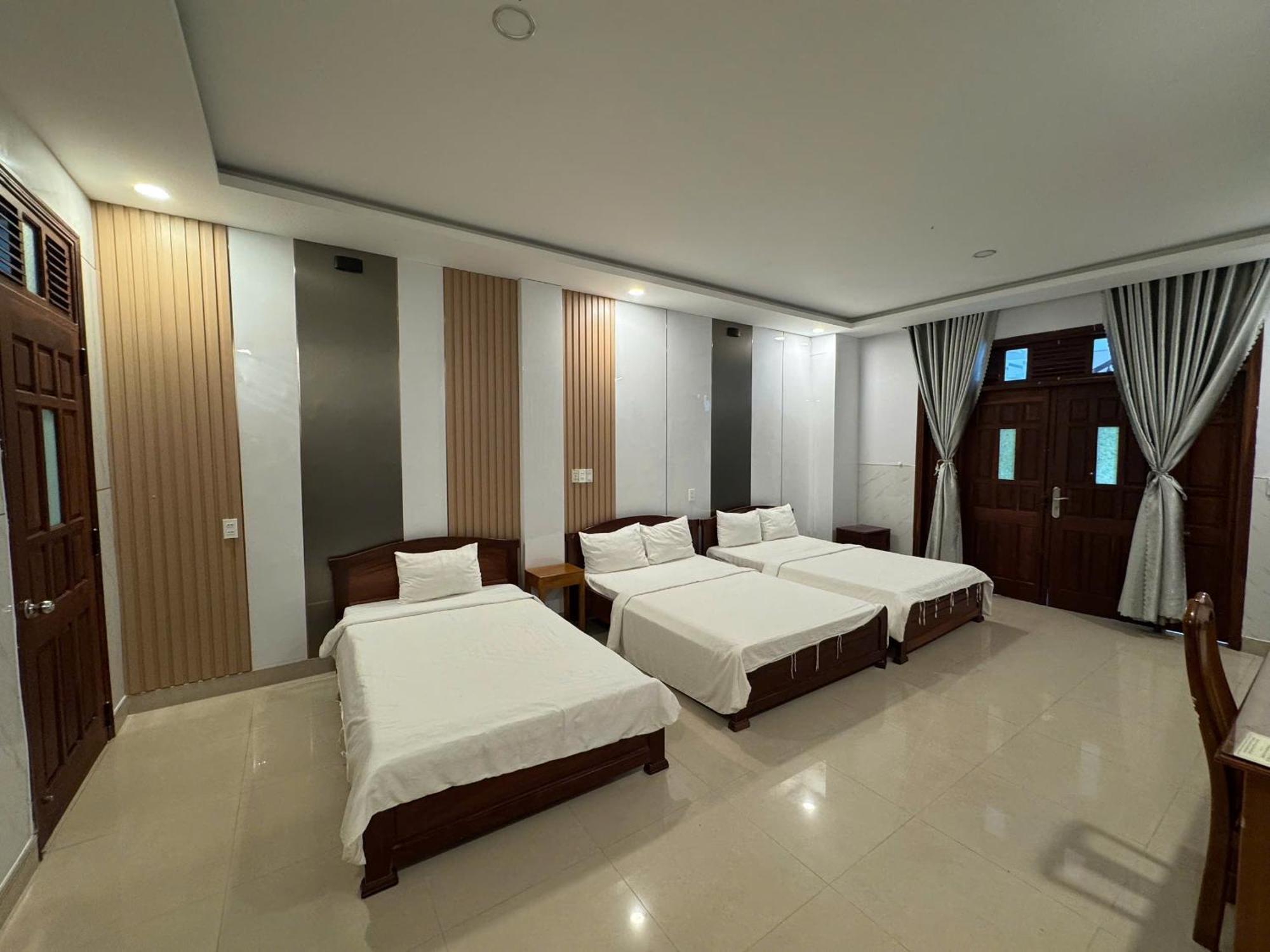 Thanh Thu 1 Hotel Kon Tum Esterno foto